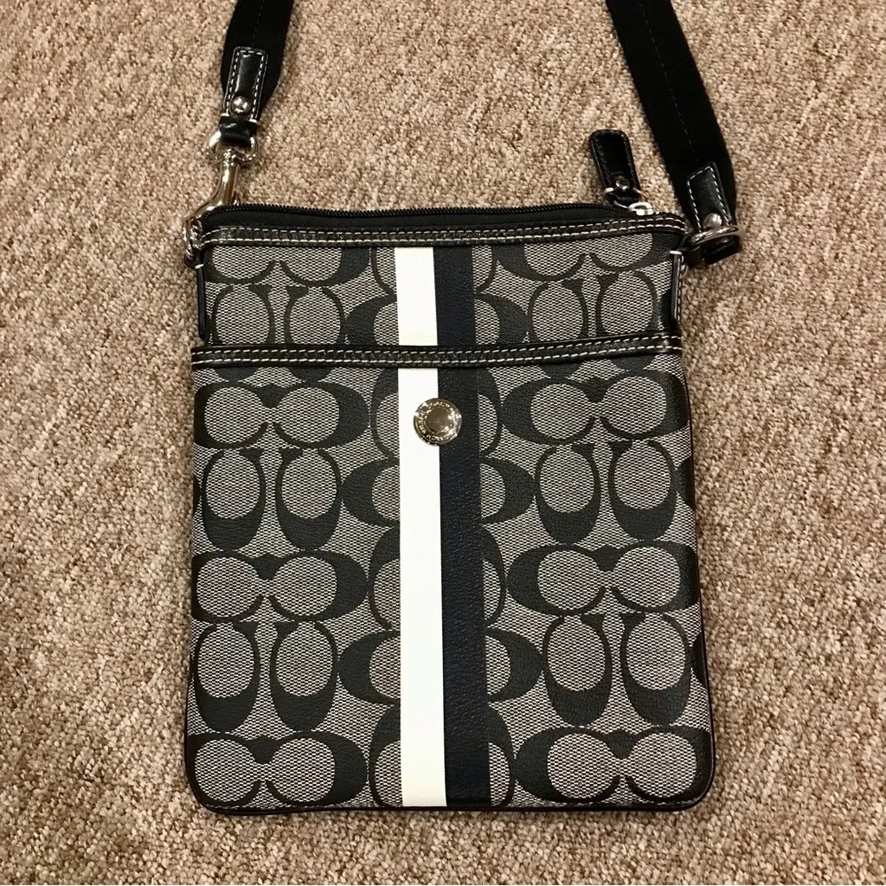 Coach Black and White Crossbody Bag - Picture 2 of 9